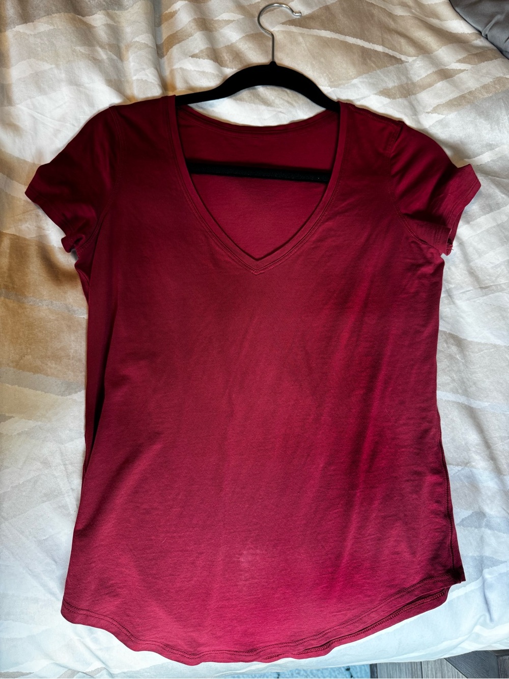 lululemon athletica Women's V-Neck Tee in Burgundy Red